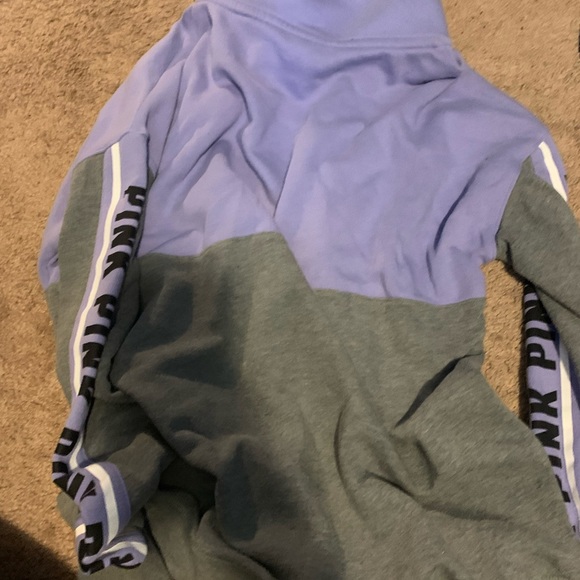 Pink VS jacket - Picture 2 of 3